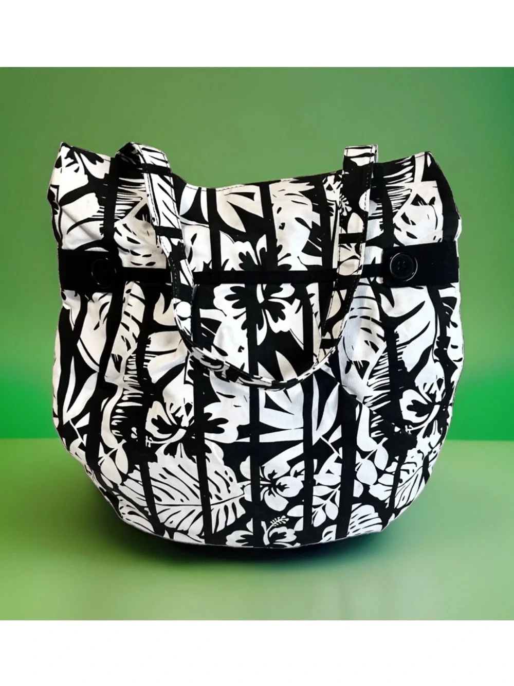 Woman Within Tropical Floral 100% Cotton Tote Black/White Button/Pleated Detail